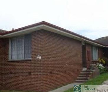 Prime Location Family Home - Photo 5