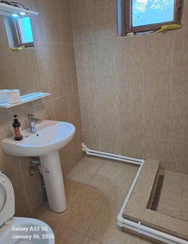 CASA 7 CAMERE , SUPRAFATA TOTALA 180 MP , TEREREN 600 MP - Fotografie 3