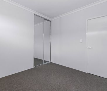 COASTAL 2X1 DUPLEX HOME IN DAWESVILLE – STYLISH & LOW-MAINTENANCE! - Photo 3