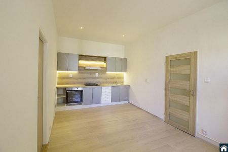 Pronájem bytu 2+kk 45 m² - Photo 2