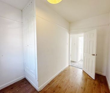 3 Bed Terraced House, Langsett Avenue, M6 - Photo 3