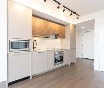 1607-13725 George Junction, Surrey - Photo 3