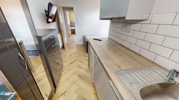Co-Living Studio 4, Milner Road Selly Oak - Photo 1