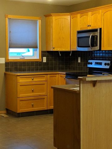 Great 3 Bedroom Unit in Johnstone Crossing - Photo 5