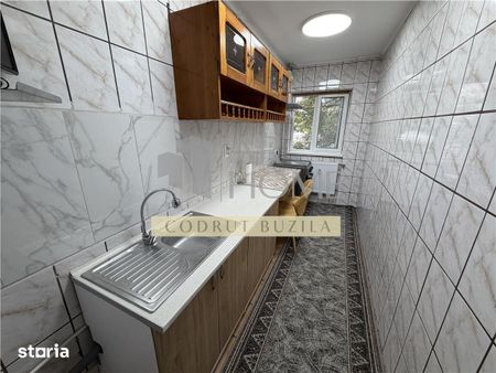 Garsoniera 40 mp , zona Vest, Ploiesti - Photo 5