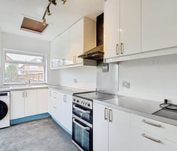 3 bedroom detached house to rent - Photo 5