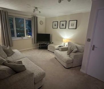 1 bedroom ground floor flat to rent - Photo 1
