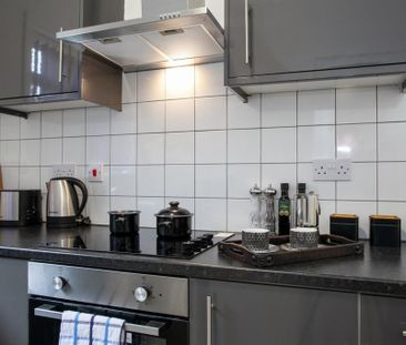 1 bedroom in a house share to rent - Photo 6