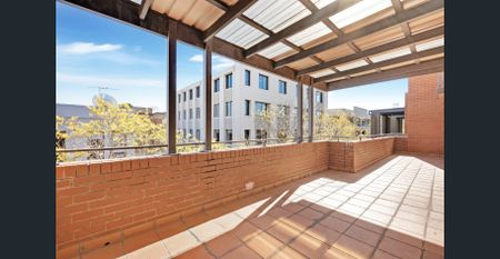 Split-level, Top Floor, Entertainers Delight! - Photo 5