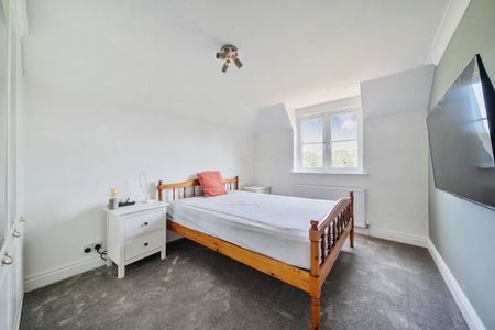 5 bedroom detached house to rent - Photo 4