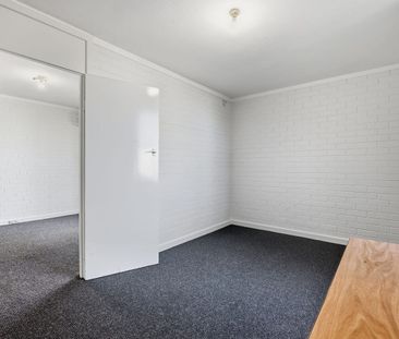 Secure Complex - Photo 2