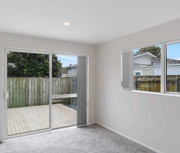 Manurewa living! - Photo 1