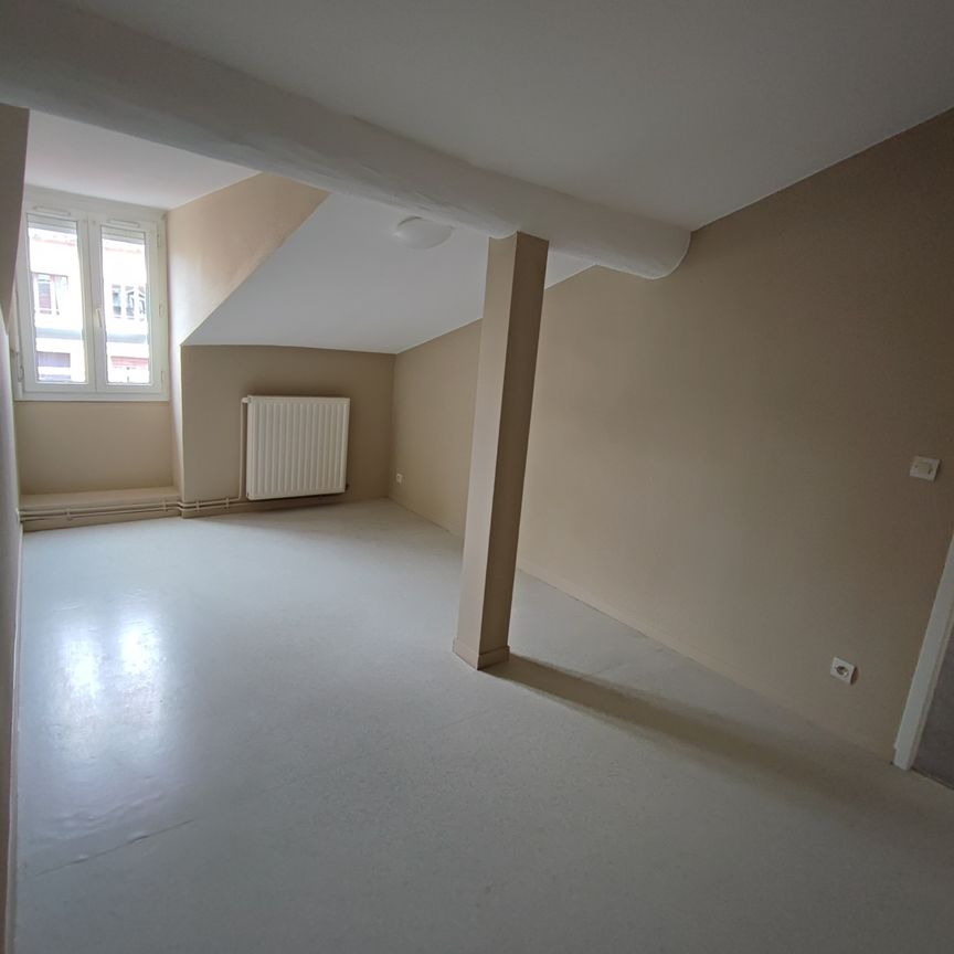 : Appartement 81 m² à Saint-Étienne - Photo 1