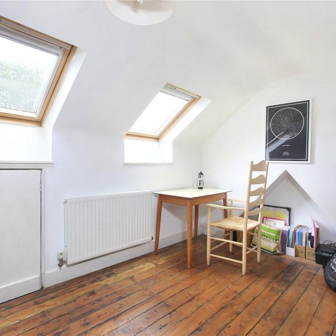 3 bedroom terraced house to rent - Photo 1