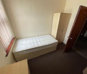 8 bedroom house to rent - Photo 6