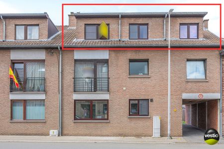 OPGEFRIST APPARTEMENT MET 3 SLK EN GARAGE - Foto 2