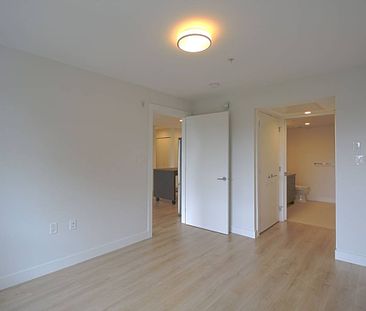405 1519 Crown St, North Vancouver - Photo 2