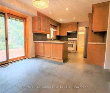 29 ROSEGARDEN CRESCENT - Photo 5