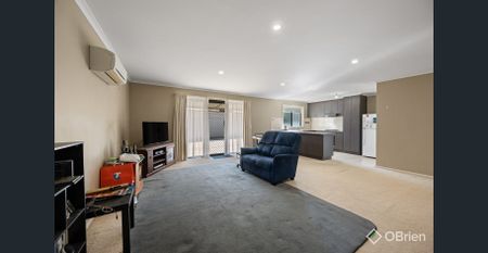 QUIET COURT LIVING - Photo 2