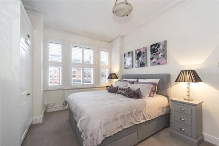 4 bedroom end of terrace house to rent - Photo 5