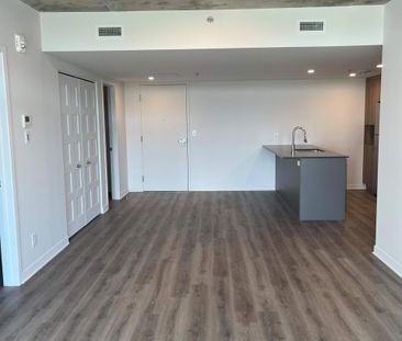 2 CH - 1 SDB - Terrebonne - $2,055 /mo - Photo 2