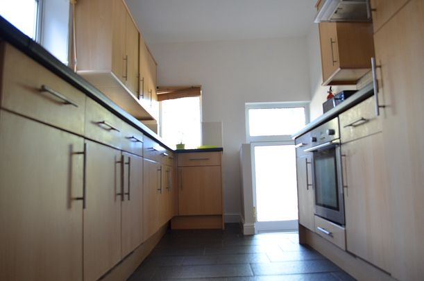 6 Bed Maisonette Greystoke Avenue - Photo 1