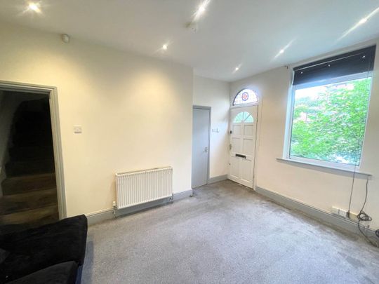 Martin Terrace , Burley, Leeds - Photo 1