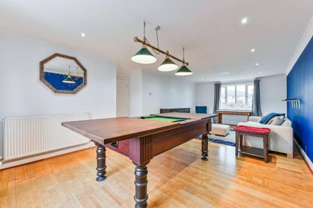 3 bedroom flat to rent - Photo 2