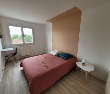 Location Appartement 4 pièces 81m² - Photo 2