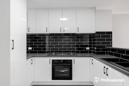 Newly Renovated 3-Bedroom 2-Bathroom apartment in East Perth! - Photo 5