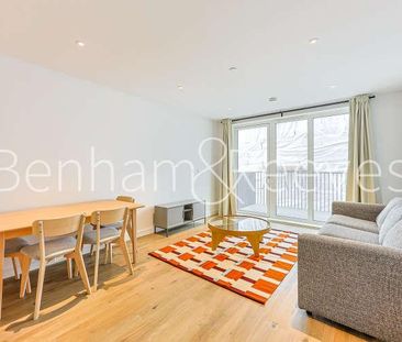Viola House, Greenleaf Walk, UB1 - Photo 5