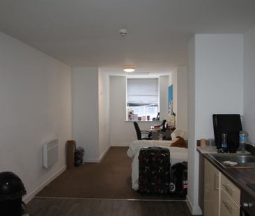 Studio to rent - Photo 4