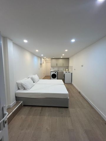Studio to rent - Photo 4