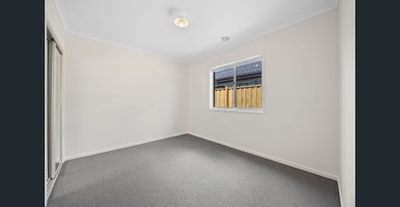 Brand New Family Home in Prime Winter Valley Location - Photo 2