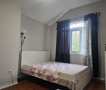 For Lease - 276 Pressed Brick Drive, Brampton, Ontario - Photo 3