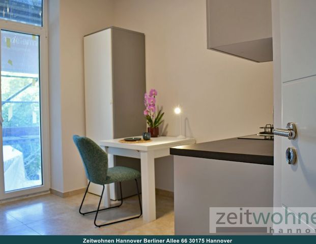 Kirchrode, saniertes 1-Zimmer-Apartment mit stilvoller Neumöblierung und franz. Balkon - Foto 1