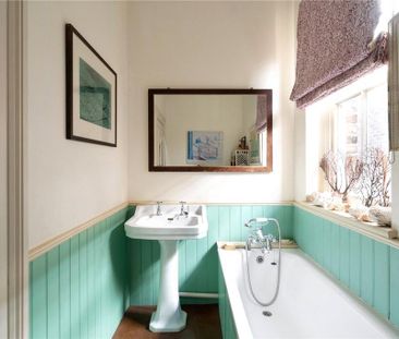 3 bedroom terraced house to rent - Photo 1