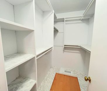 For Lease - 58 Marathon Crescent, Toronto, Ontario - Photo 3