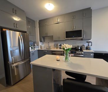 For Lease - 3265 Carding Mill Trail Unit# 404, Oakville, Ontario - Photo 1