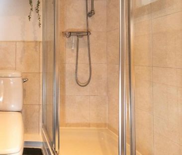2 Bed Penthouse, Turlow Court, LS9 - Photo 6