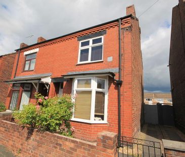 3 bedroom semi-detached house to rent - Photo 6