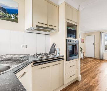 Convenient 2 Bedroom Unit near Flinders University and Medical Centre - Photo 6