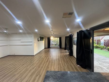 Comfortable and Convenient living in Craigmore! - Photo 5