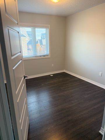 For Lease - 420 Sixteen Mile Drive, Oakville, Ontario - Photo 5