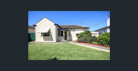 Large 730m2, close to parks, transport and shopping precincts - Photo 5