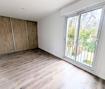 Location Maison 7 pièces 225m² - Photo 4