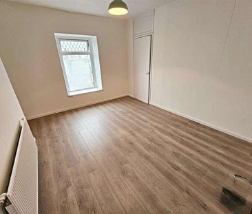 Berw Road, Pontypridd, CF37 - Photo 4