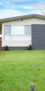 Modern Three Bedroom Home In Prime Location - Photo 3