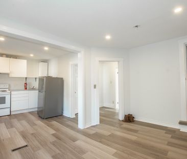 **ALL INCLUSIVE** 2 Bedroom Upper Unit in Hamilton!! - Photo 5