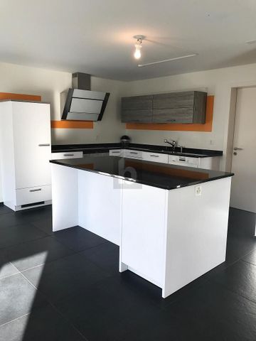 SPACIOUS, LIGHT-FLOODED AND NATURE-CLOSE - Photo 2